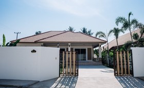 The Legacy Huahin Pool Villa