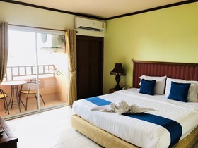 Thipurai Beach Hotel