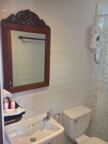 Tongmee Guest House
