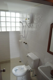 Tongmee Guest House