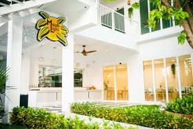 Triple Z Hotel