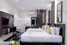 T Villas Huahin