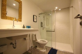 Villa S