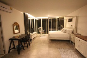 Villa S