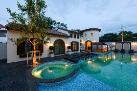 Villa Seville