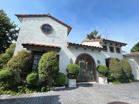 Villa Seville