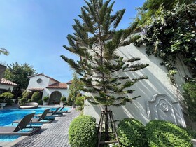 Villa Seville