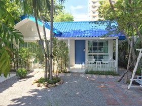 Zea Za Bungalow
