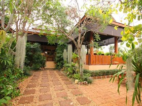 Zea Za Garden