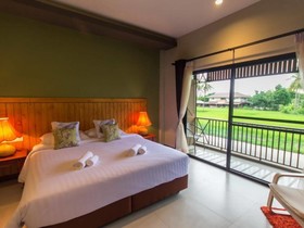 Cha Am Country Home