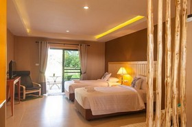 Cha Am Country Home