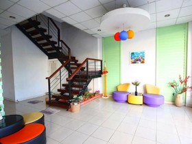 Charlie House