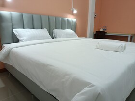 The Peach Hotel
