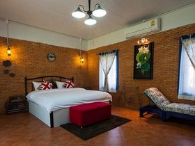 Baan Buang Bua