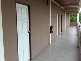 Baan Chomphu Hotel