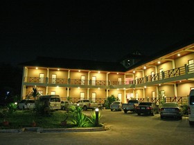 Baan Chomphu Hotel