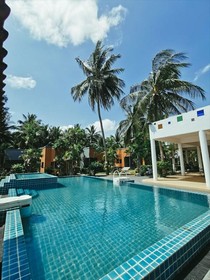 Coco Pino Bankrut Beach Resort