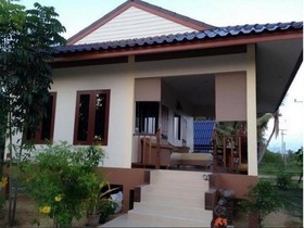 Eiamsiri Resort
