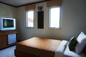 Hua Hin White Villa Hotel