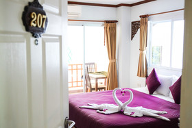 Hua Hin White Villa Hotel
