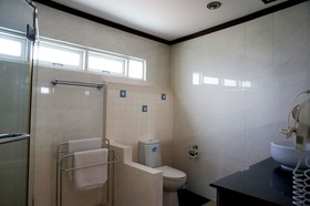 Hua Hin White Villa Hotel