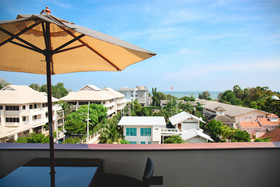Hua Hin White Villa Hotel