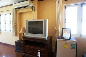 Hua Hin White Villa Hotel