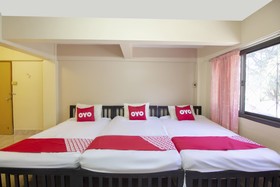 OYO 75372 Flight Hut Hotel