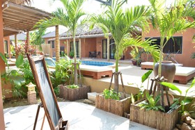 Panisara Pool Villa Resort