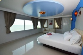 Pearl By The Sea Resort