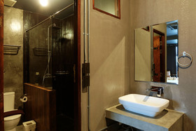 Rider Bedroom Hostel & Cafe