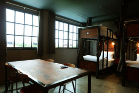 Rider Bedroom Hostel & Cafe