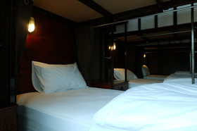 Rider Bedroom Hostel & Cafe