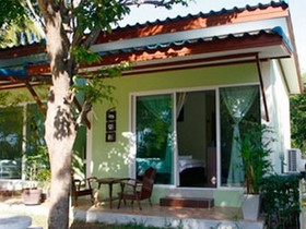 Sinaree Bansuan Resort