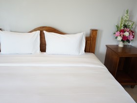 Suksopha Resort