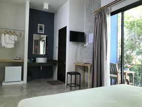 The Monkey Resort Donheang