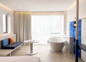 VERSO hua hin – a Veranda Collection
