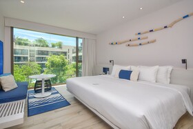 VERSO hua hin – a Veranda Collection