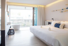 VERSO hua hin – a Veranda Collection