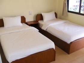 Baan Pak Rim Nam