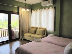 Baan Parinda Pom Pom Home