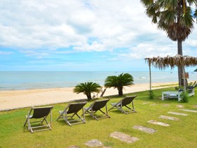 Hua Plee lazy beach