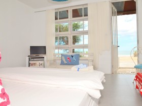 Hua Plee lazy beach