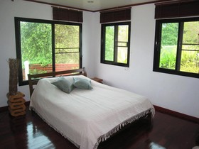 Mountain Breeze Villa