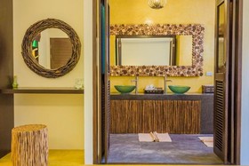 Paprai Villas And Suites