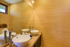 Paprai Villas And Suites