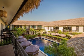 Paprai Villas And Suites