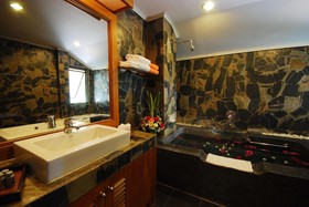 Privacy Beach Resort & Spa