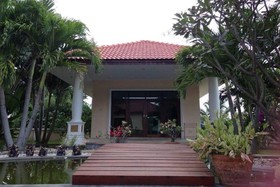 Tansita House