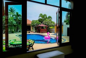 Tansita House